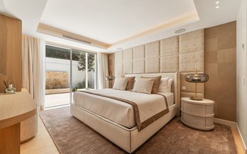 Property slide 17