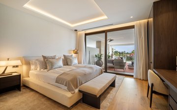 Property slide 10