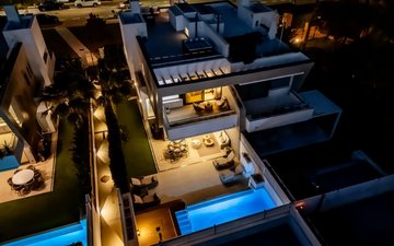 Property slide 10