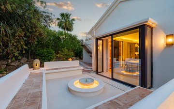 Property slide 16