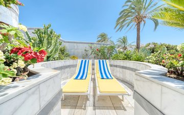 Property slide 22