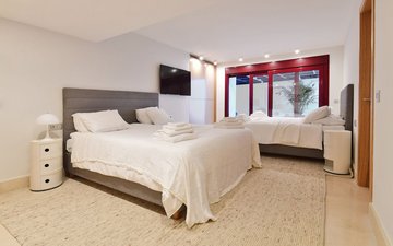 Property slide 24