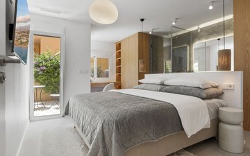 Property slide 6