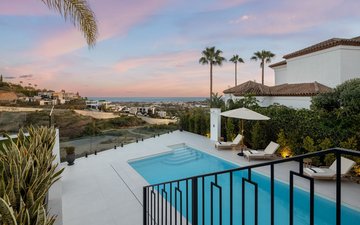 Property slide 18