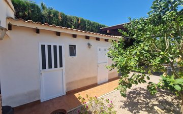 Property slide 10