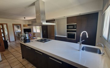 Property slide 22