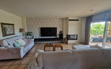 Property slide 16