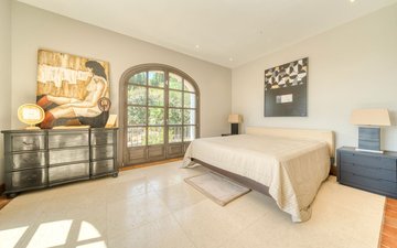 Property slide 31