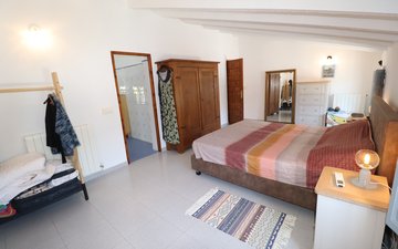 Property slide 30