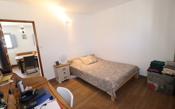 Property slide 15