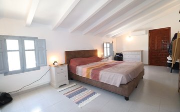 Property slide 28