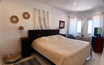 Property slide 18