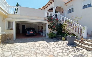 Property slide 39
