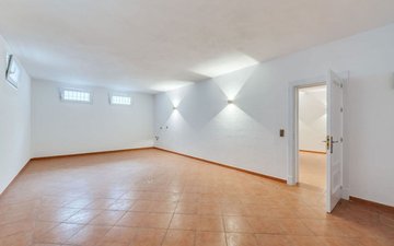 Property slide 38