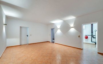 Property slide 39
