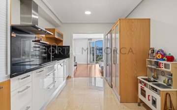 Property slide 40