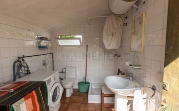 Property slide 41