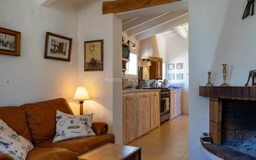 Property slide 16