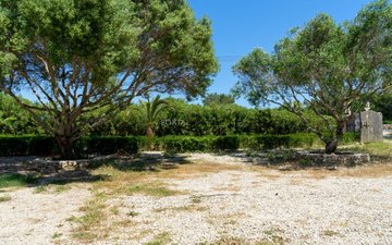 Property slide 47