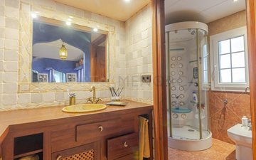 Property slide 20
