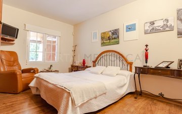 Property slide 21