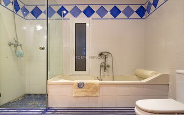 Property slide 18