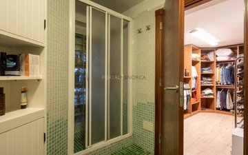 Property slide 21