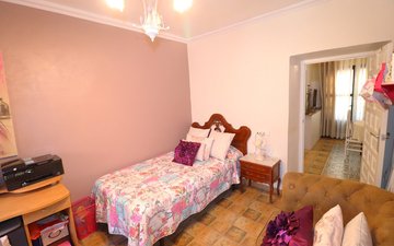 Property slide 21