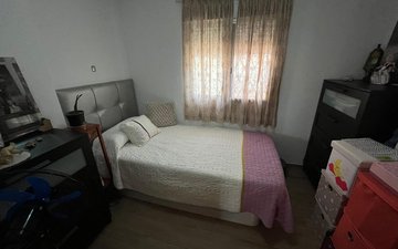 Property slide 16