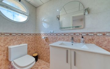 Property slide 10