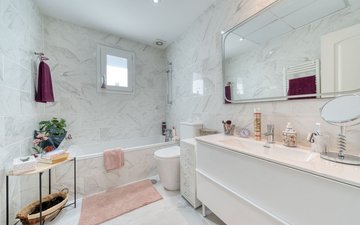 Property slide 25