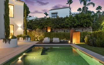 Property slide 36