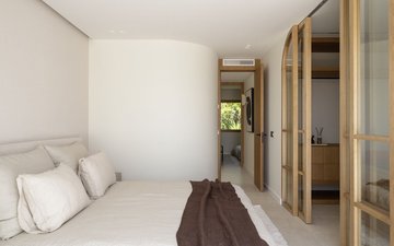Property slide 40