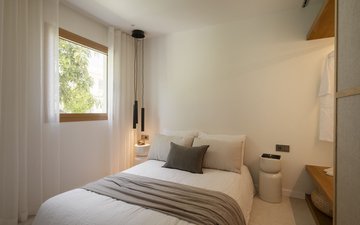 Property slide 42