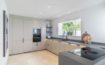 Property slide 21