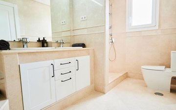 Property slide 20