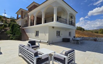 Property slide 17