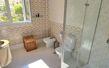 Property slide 40