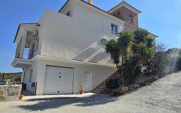 Property slide 19