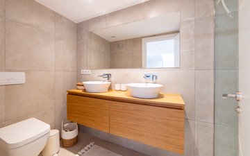 Property slide 25