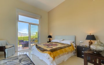 Property slide 10
