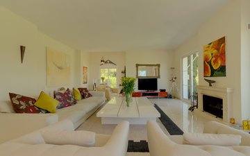 Property slide 17