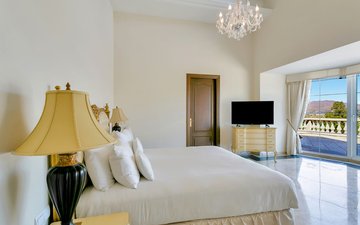 Property slide 14