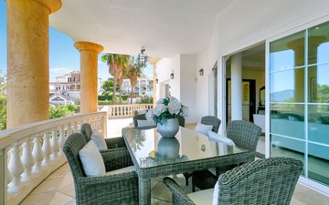 Property slide 25