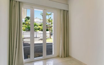 Property slide 31