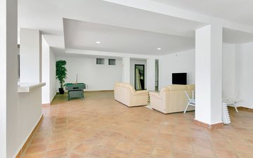Property slide 50