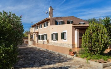 Property slide 18