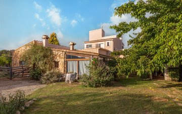 Property slide 15