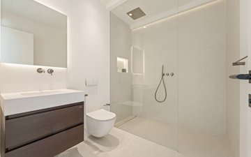 Property slide 16