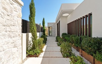 Property slide 20